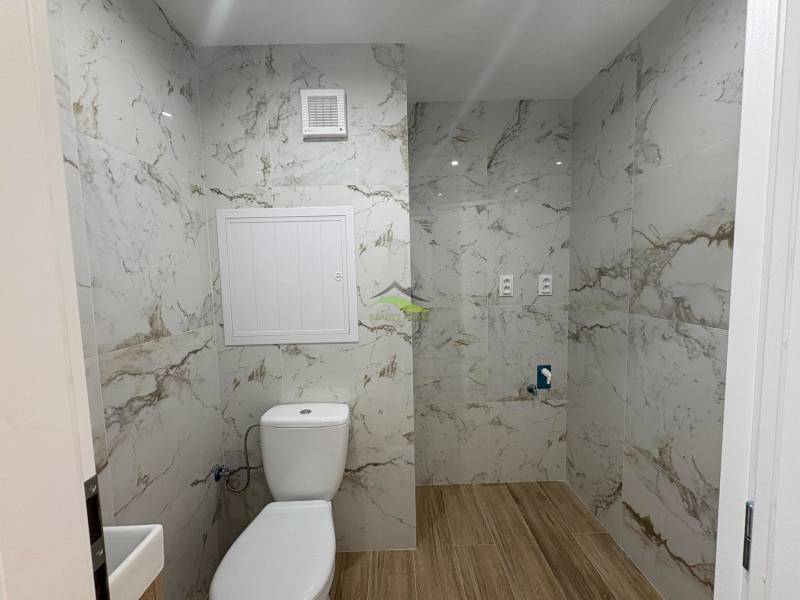 REZERVOVANÉ -Moderný 4izbový byt -kompl.rekonšt. -na ZÁPADE