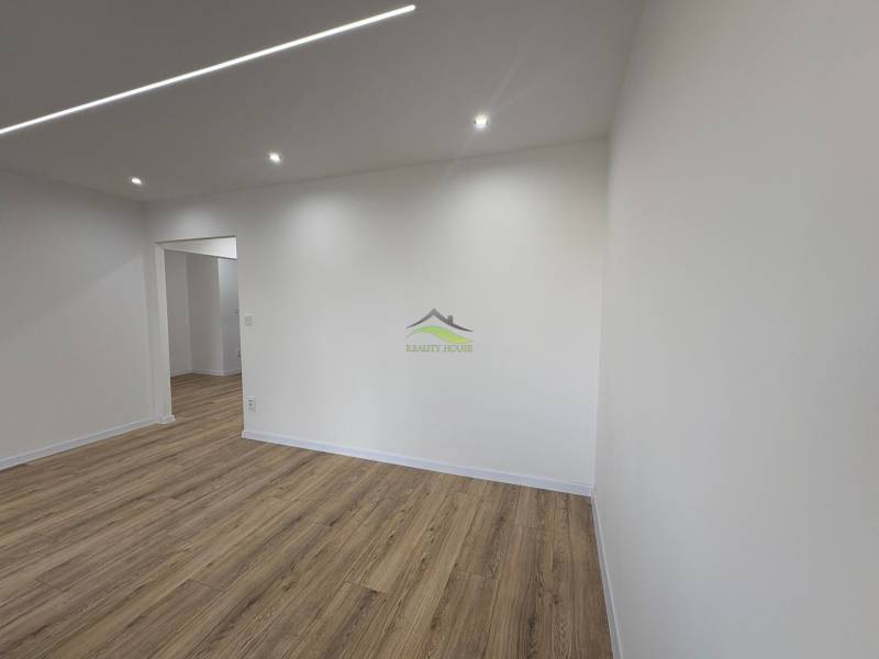 Moderný priestranný 4izbový byt -kompl.rekonšt. -na ZÁPADE