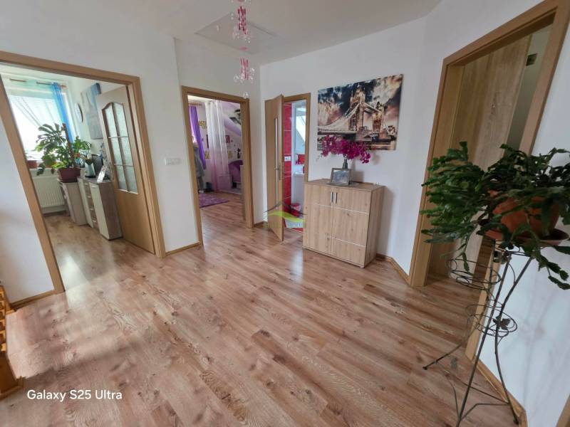 b0628c11-85e2-4ff3-b10a-897338f3e7e1 (1).jpg