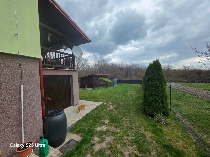 0a6be07f-ed41-472b-9b5e-ccfcd07e8c7b (1).jpg