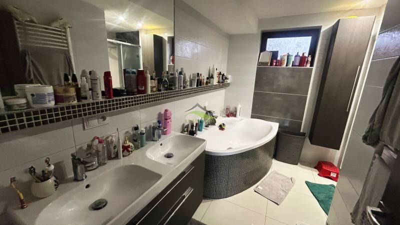 WhatsApp Image 2026-04-21 at 14.57.08 (1).jpeg