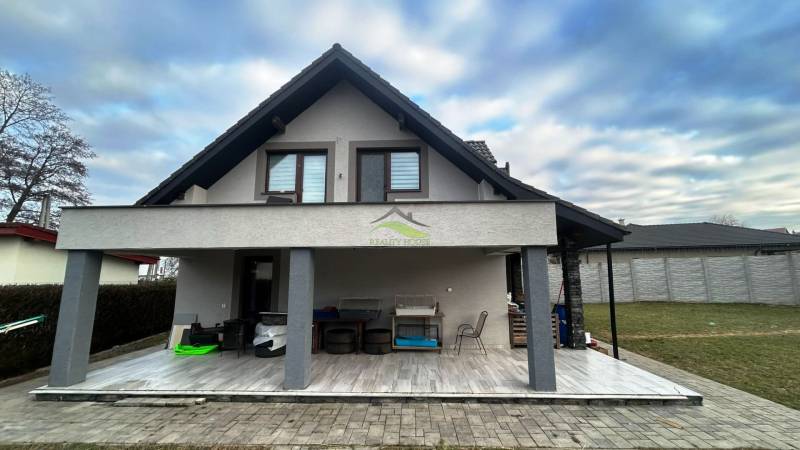 WhatsApp Image 2026-04-21 at 14.57.05 (2).jpeg