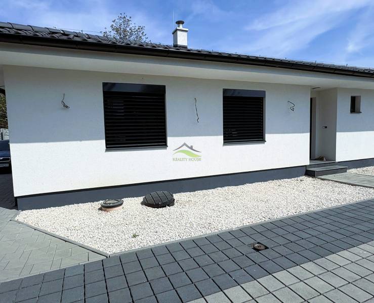 Exkluzívne u nás Lukratívna a veľmi vkusná Moderná Novostavba 