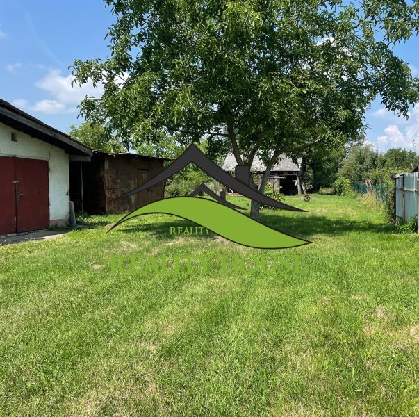 Stavebný pozemok blízko Mesta - pekných 1400 m2 - Zemplínska Široká