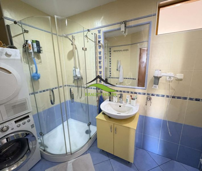 Príjemný 4 izbový byt na Leningradskej ulici - po rekonštrukcii